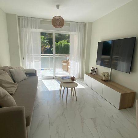 Casa Bendita - Luxury Apartment Бенидорм Екстериор снимка