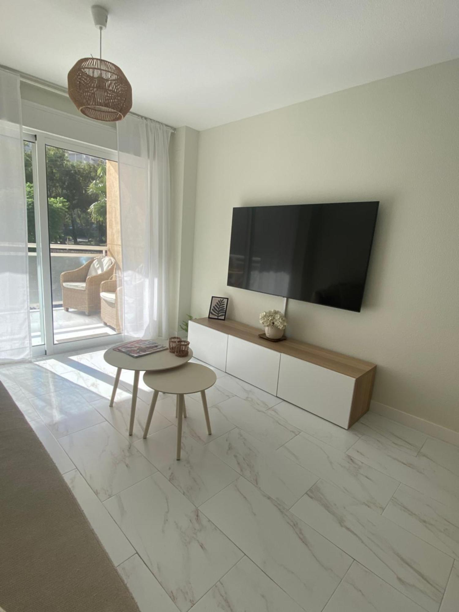 Casa Bendita - Luxury Apartment Бенидорм Екстериор снимка