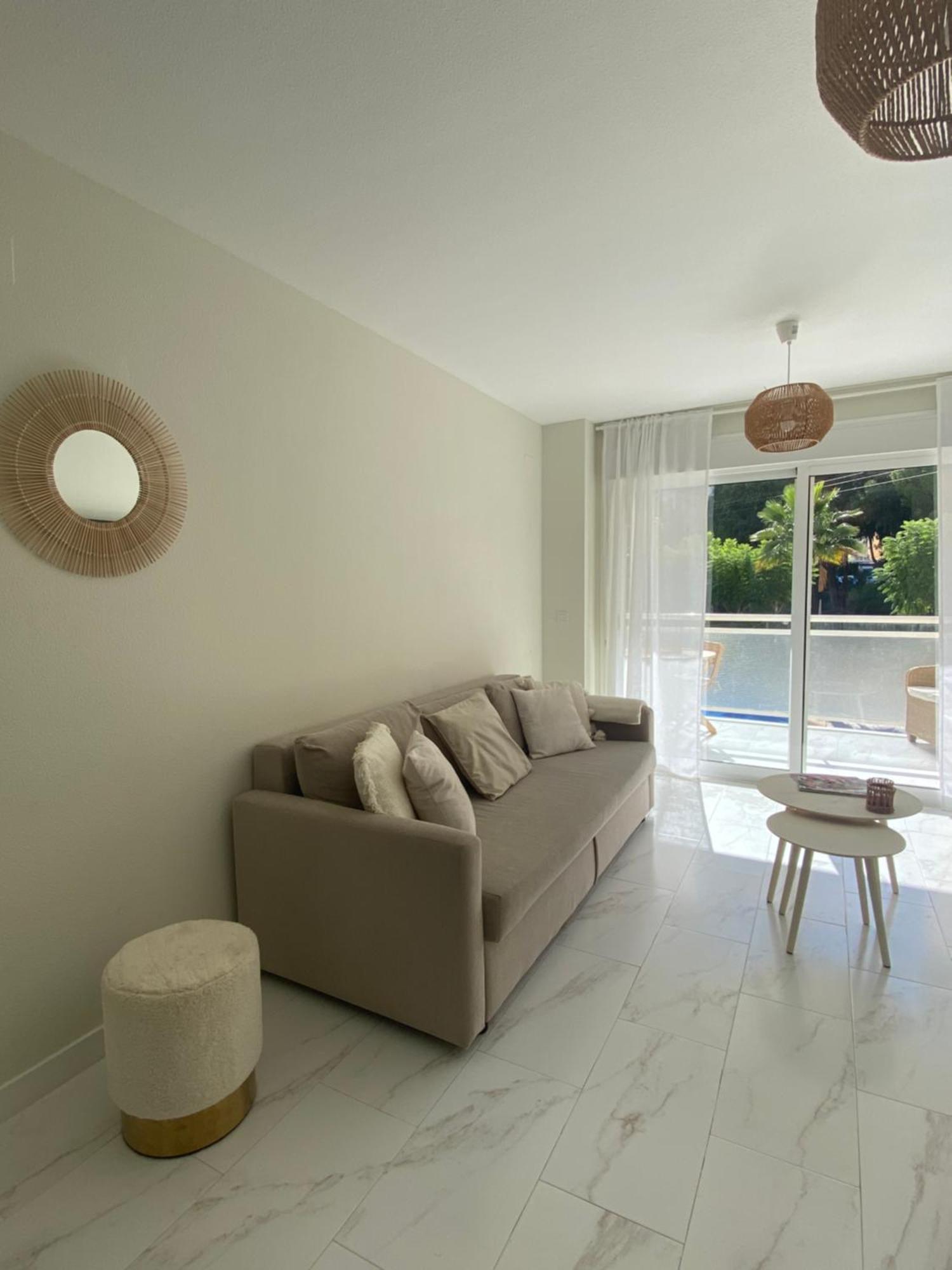 Casa Bendita - Luxury Apartment Бенидорм Екстериор снимка