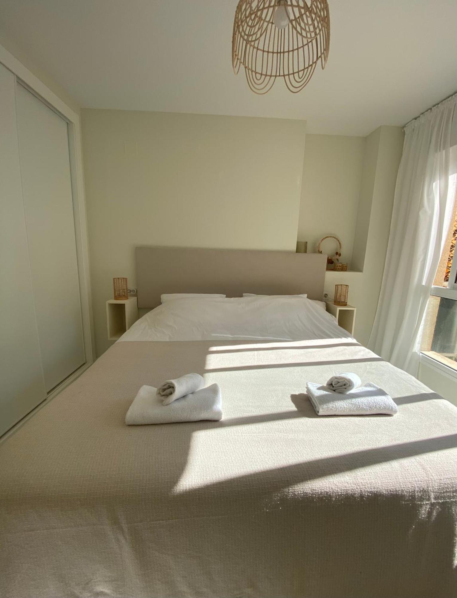 Casa Bendita - Luxury Apartment Бенидорм Екстериор снимка