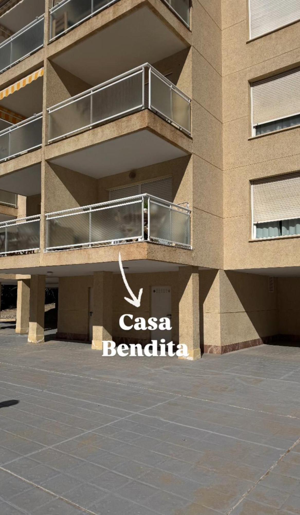 Casa Bendita - Luxury Apartment Бенидорм Екстериор снимка